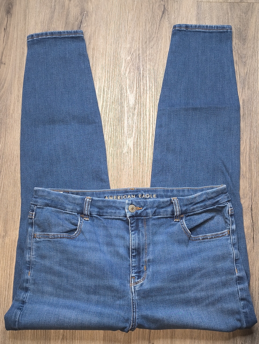 Curvy High Rise w/28" Inseam American Eagle Size 16 Jeans